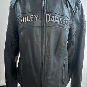 Harley-Davidson Women’s Black Leather Bomber Jacket XL-21” pit to pit